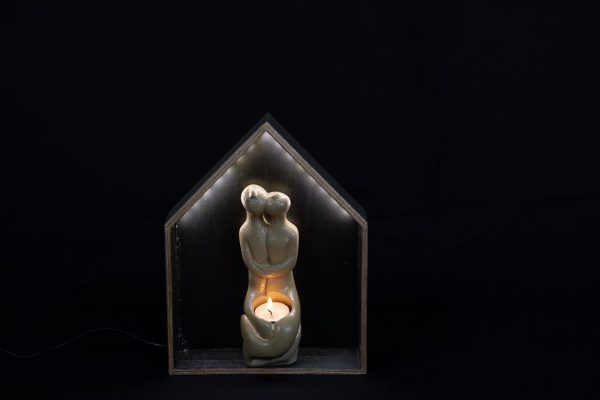 Greek Figurines Handpainted in Hut with LED lighting! - Image 7