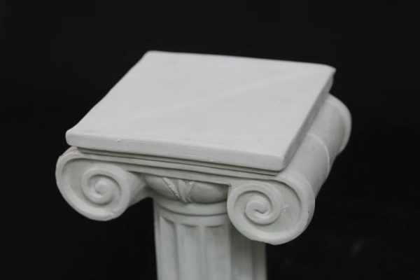 Ionic Order Column - Image 4