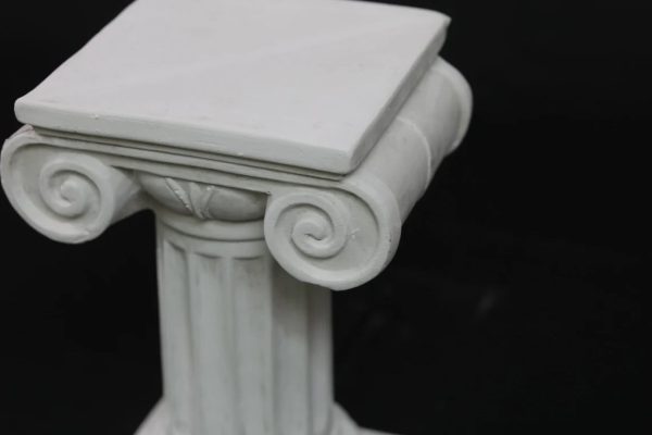 Ionic Order Column - Image 8