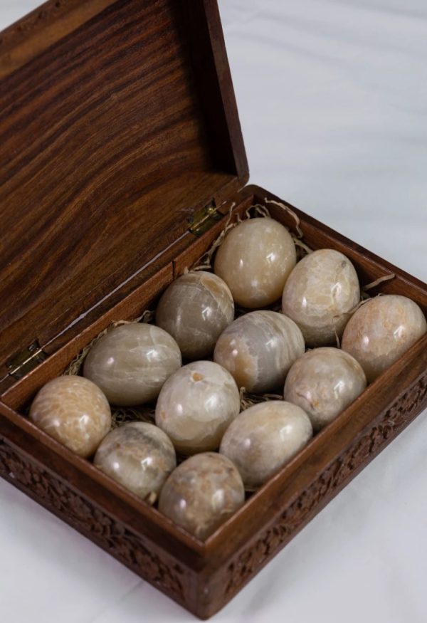 12 Onyx Eggs on a Luxurious Wooden case